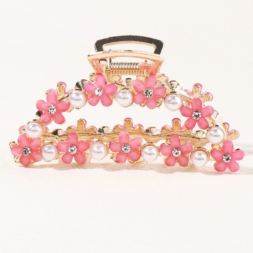 Pearl & Flower Decor Hair Claw